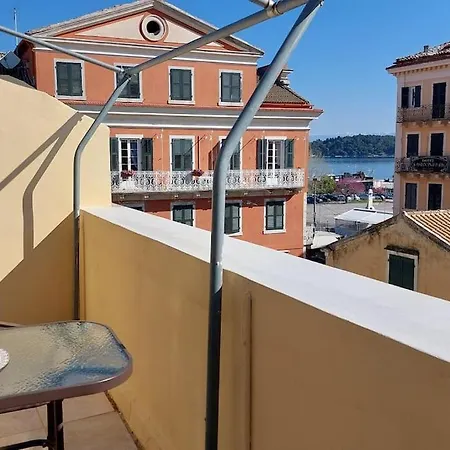 דירה Old Port View Apartment, στο κέντρο 2 υπνοδωματίων